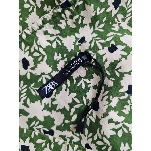ZARA ~Woman Size S~ Green Floral Print Bib Jumpsuit Romper Cotton. - Picture 4 of 13